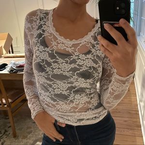 White lace long sleeve shirt